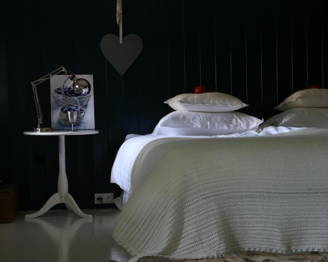 Bed and Breakfast La Paresse En Douce Tours-Sur-Meymont Esterno foto