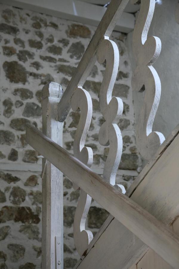 Bed and Breakfast La Paresse En Douce Tours-Sur-Meymont Esterno foto